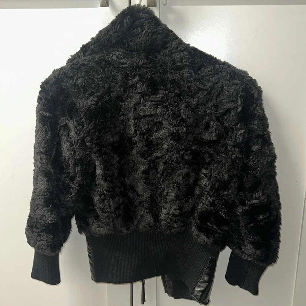 Cutest crop jacket - Picture 2 of 3